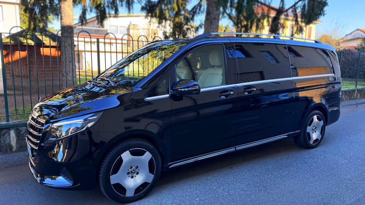 Taxi Milan Service VIP Transfer with driver Taxi Milan Service VIP Transfer with driver